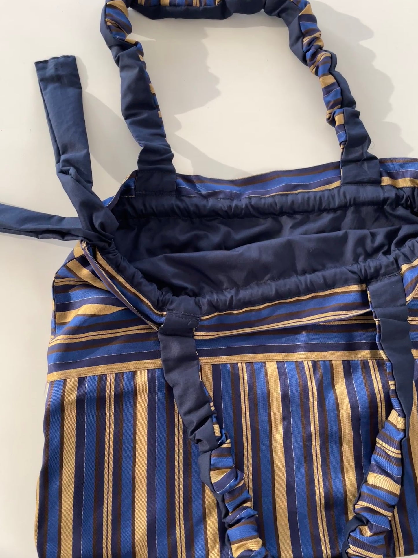 Borsa Tote “sacchetto” righe blu e oro