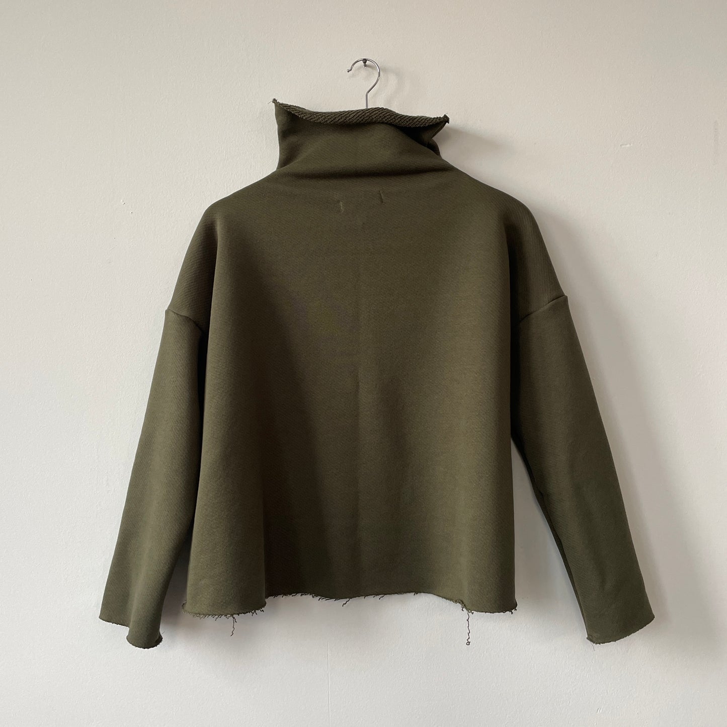 Felpa Kubo verde militare - collo alto
