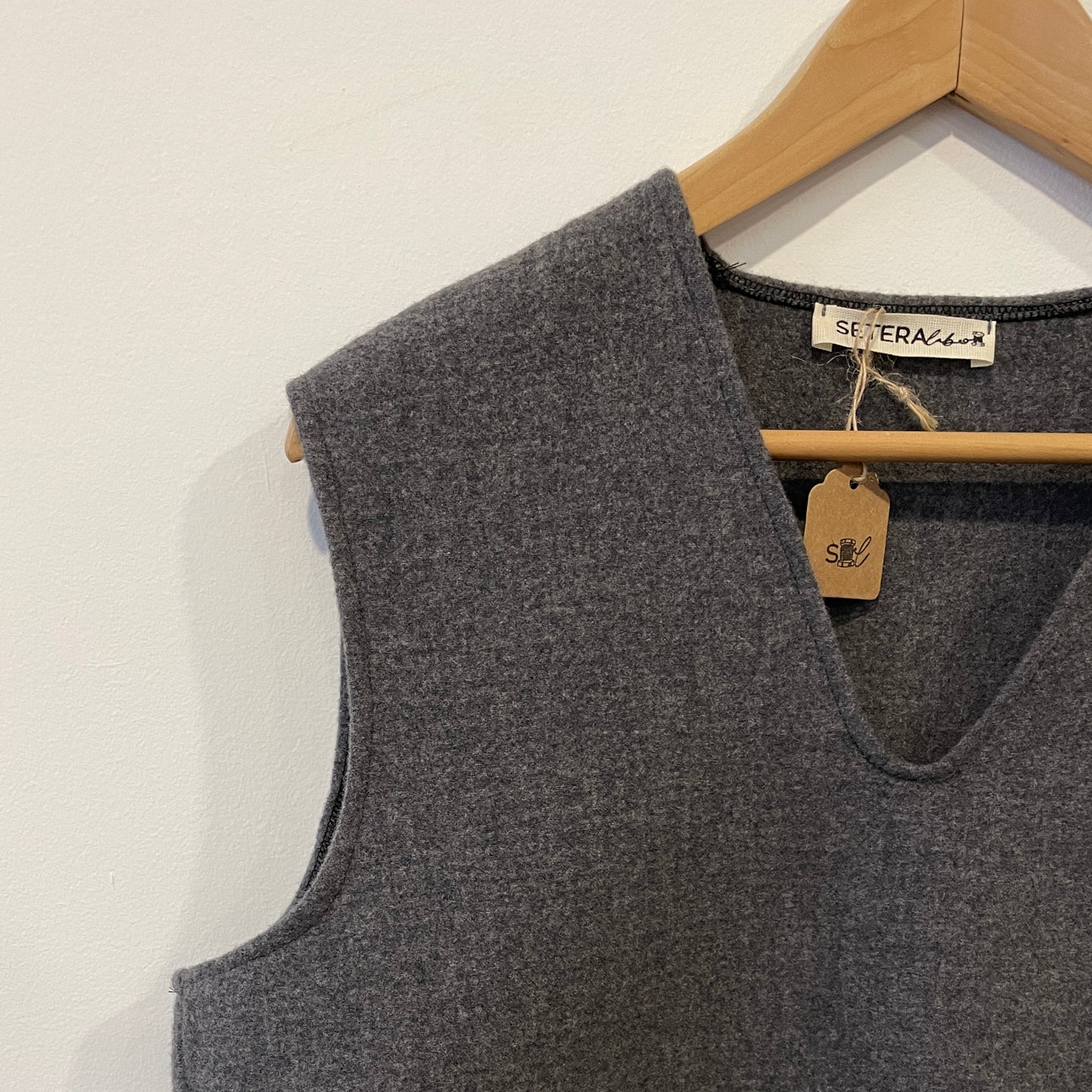 Gilet cropped in lana