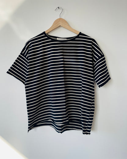 T-shirt oversize manica corta righe blu ecrù