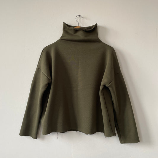Felpa Kubo verde militare - collo alto